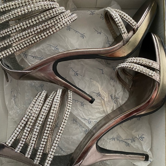 Shoes - 🆕SEXY Gorgeous heels🎉🎉Host pick🎉🎉